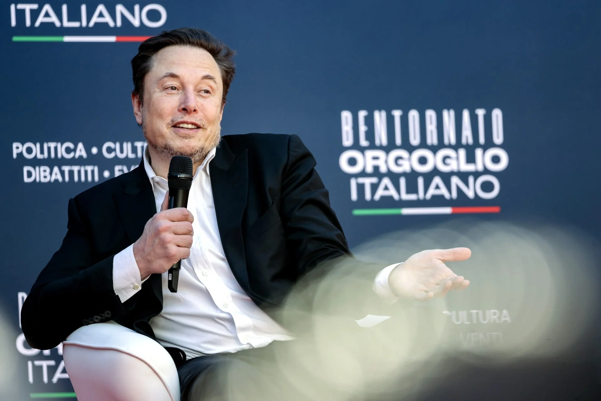 People Are Making Bank Betting Against Elon Musk's Predictions on Polymarket