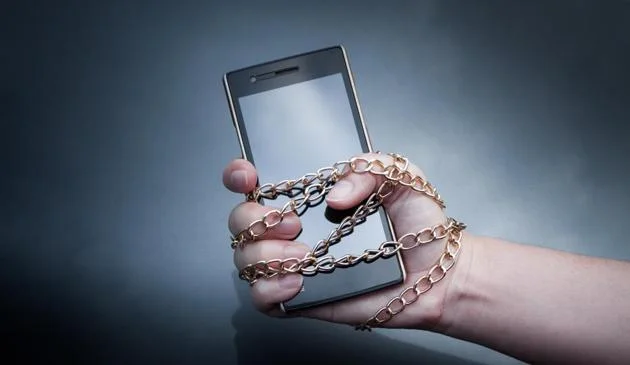 From smartphones to satellite navigation, our lives are full of screens. We wake up to them, come home to them and carry them around all day.(Shutterstock Photo)