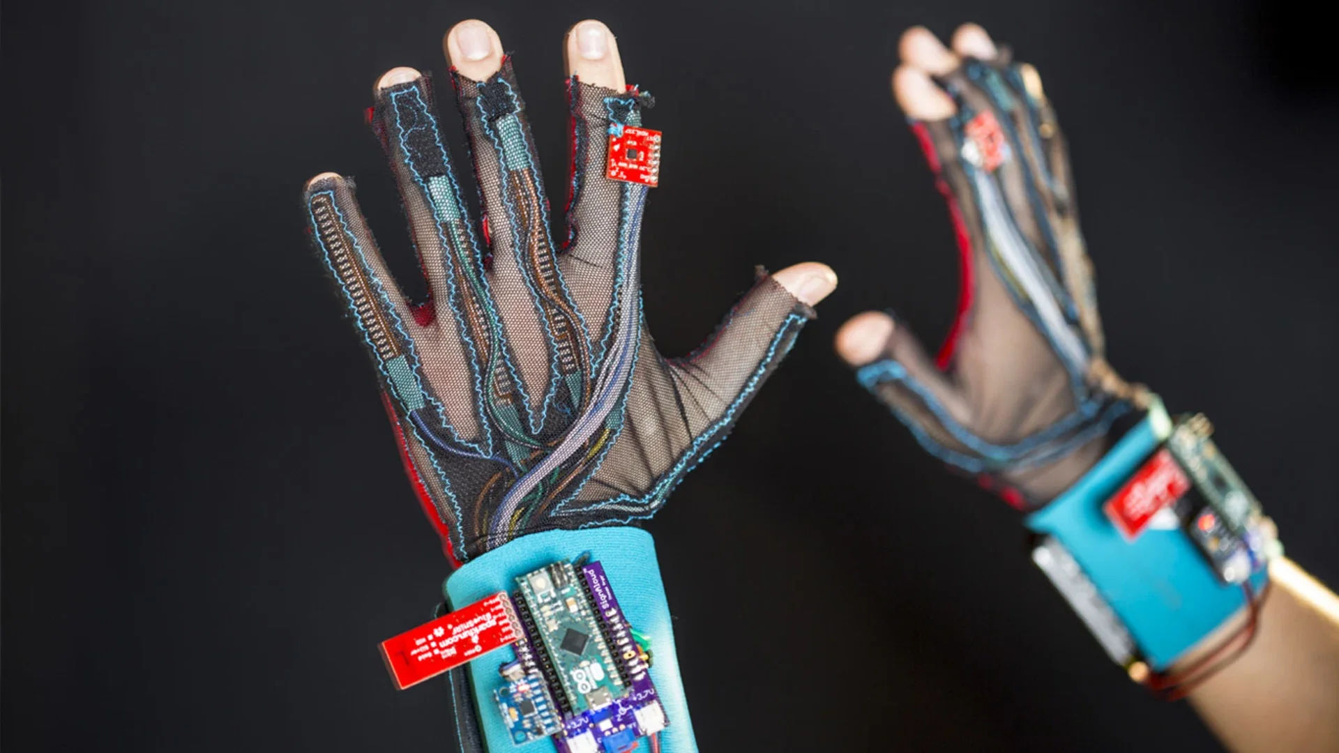 These Students Built A Glove That Translates Sign Language Into English - Fast Company