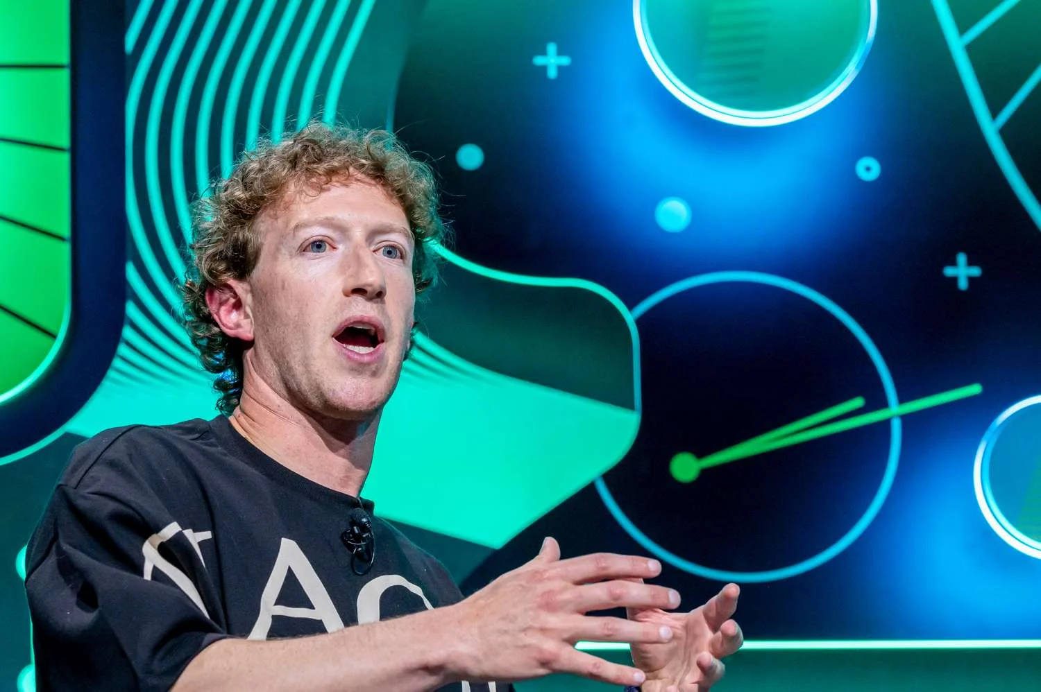 Meta's Zuckerberg Says New AI Data Center 'Supercluster' Is Set to Come Online Next Year